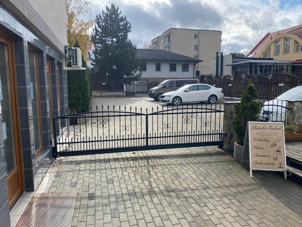 Apartman Posta Rajecké Teplice Екстериор снимка